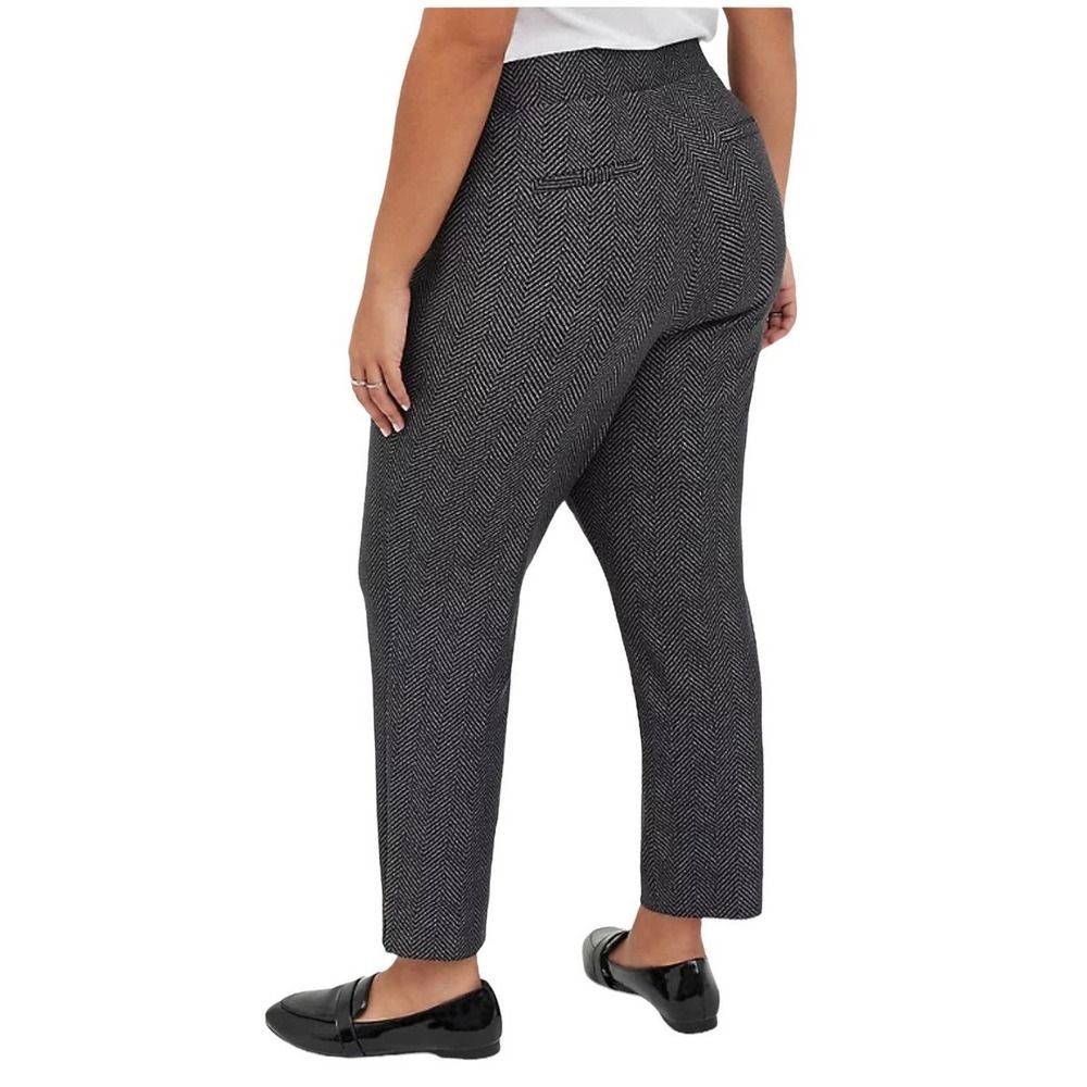 torrid Black & White Herringbone Ankle Pants